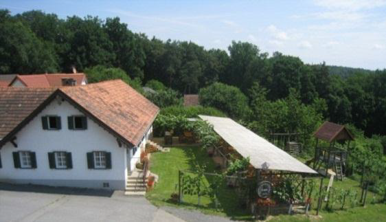 Buschenschank_1.bmp