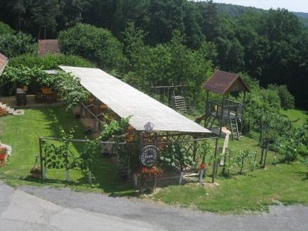 Buschenschank_6.bmp